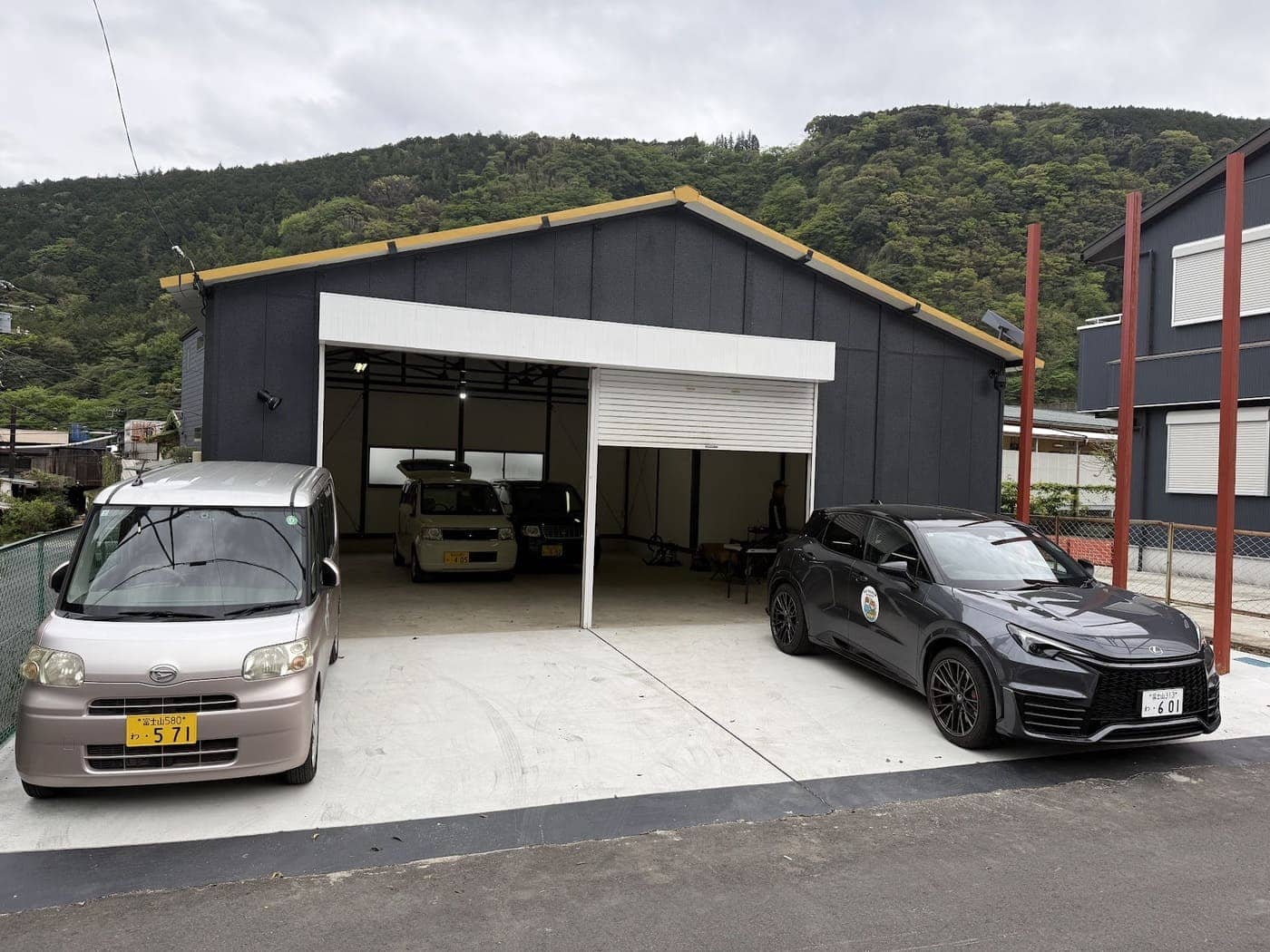 Hakone Shop pickup counter