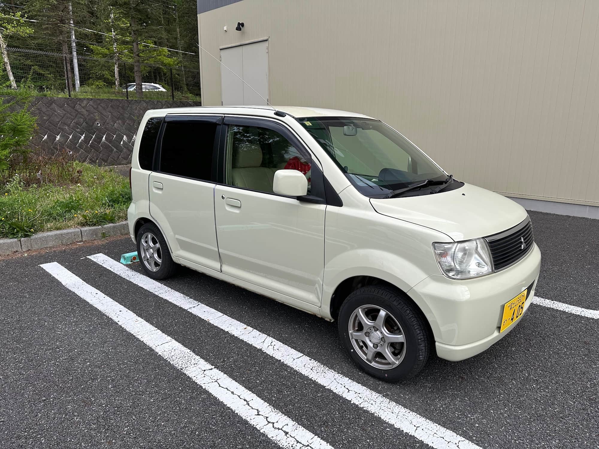 Mitsubishi / EK Wagon (Fahrzeugfarbe kann abweichen)